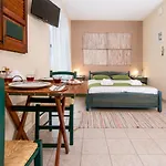 Coastal Apartments - Cozy Seaside Stay In Volos Appartement *