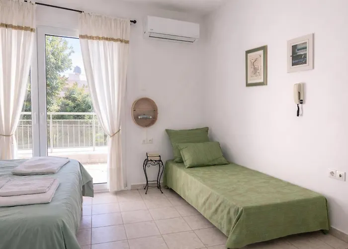 Coastal Apartments - Cozy Seaside Stay In Volos