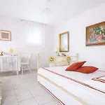 Coastal Apartments - Cozy Seaside Stay In Volos