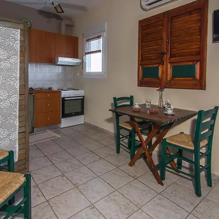 Apartament Coastal Alykes Wolos