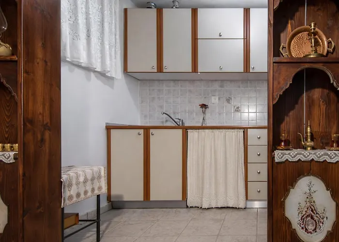 Апартаменты Coastal Apartments - Cozy Seaside Stay In Volos *