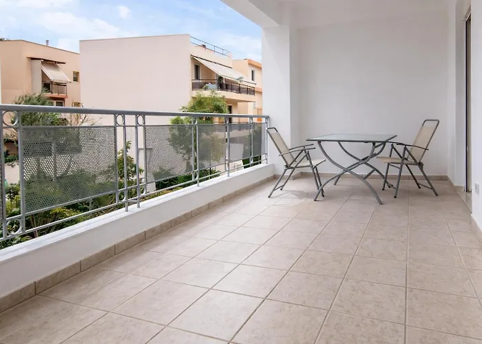 Coastal Apartments - Cozy Seaside Stay In Volos Апартаменты