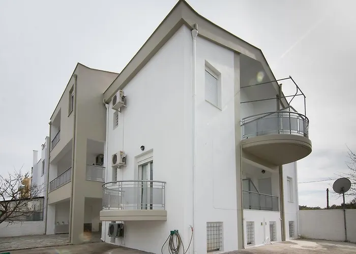 Coastal Apartments - Cozy Seaside Stay In Volos Апартаменты Волос