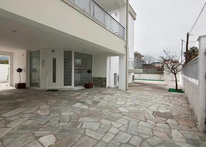 Coastal Apartments - Cozy Seaside Stay In Volos